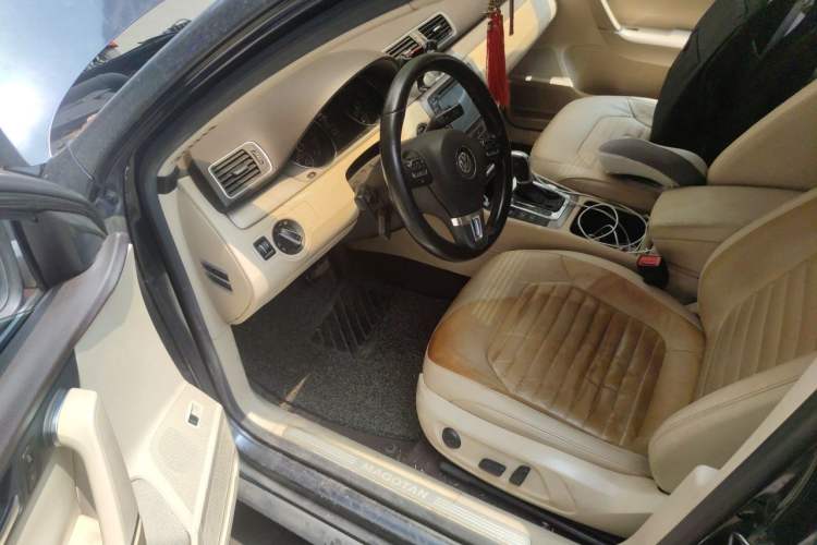 Used Volkswagen Magotan 2012 1.8TSI Luxury Model Driver Seat