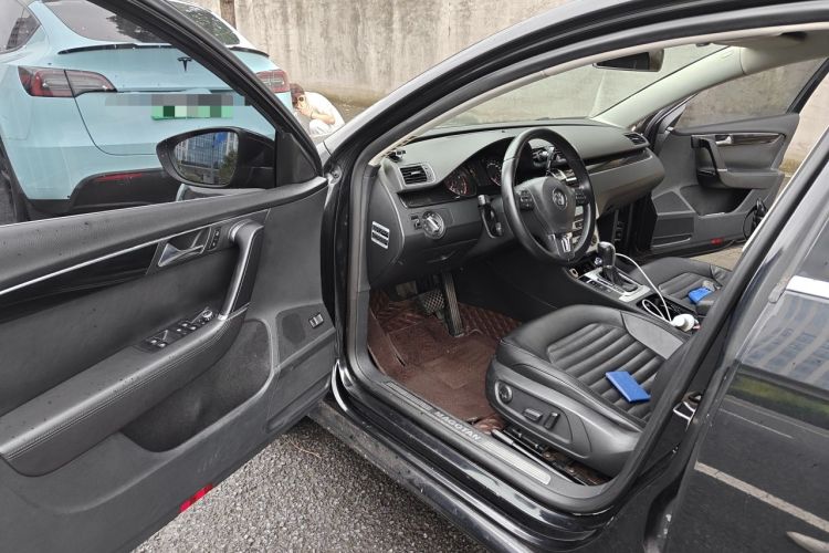 Used Volkswagen Magotan 2012 Revised 1.8TSI Luxury Version Driver Seat