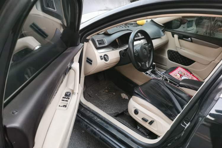 Used Volkswagen Magotan 2012 Revised Version 1.8TSI Leading Edition Driver Seat
