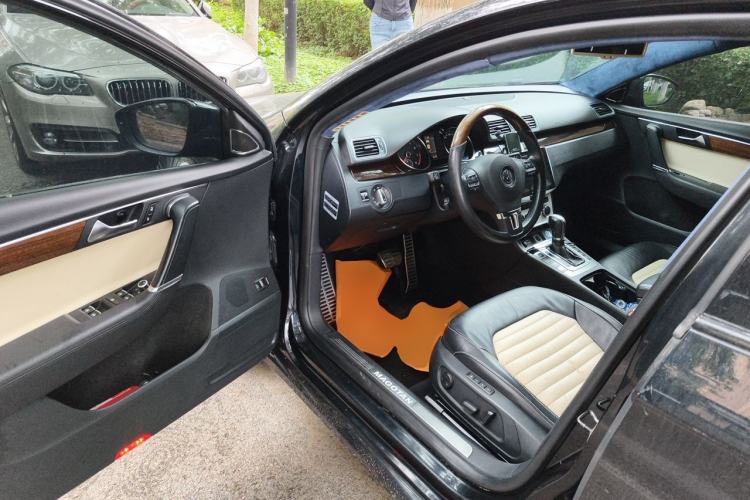 Used Volkswagen Magotan 2012 3.0 FSI Flagship Edition Driver Seat