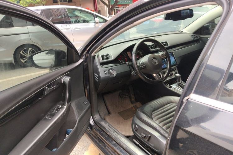 Used Volkswagen Magotan 2012 1.8TSI Luxury Model Driver Seat