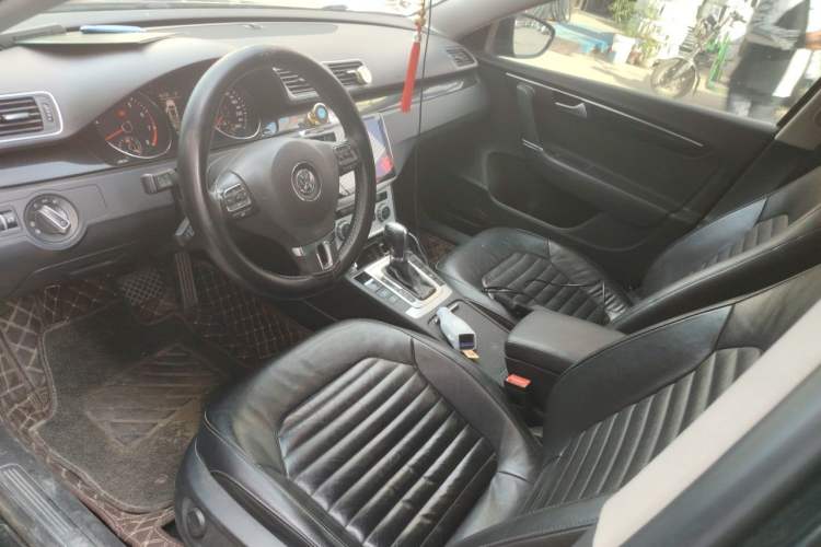 Used Volkswagen Magotan 2012 Revised 1.8TSI Luxury Version Driver Seat