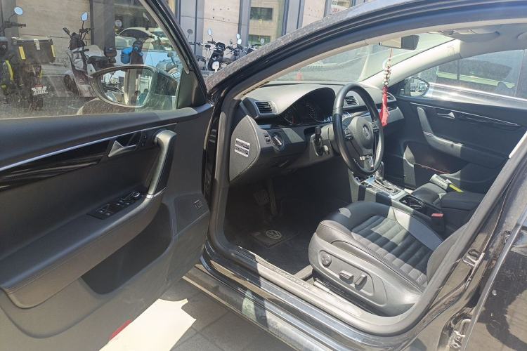 Used Volkswagen Magotan 2012 Revised 1.8TSI Luxury Version Driver Seat