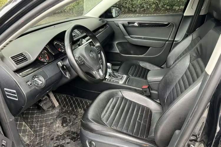 Used Volkswagen Magotan 2012 Revised 1.4 TSI Luxury Version Driver Seat