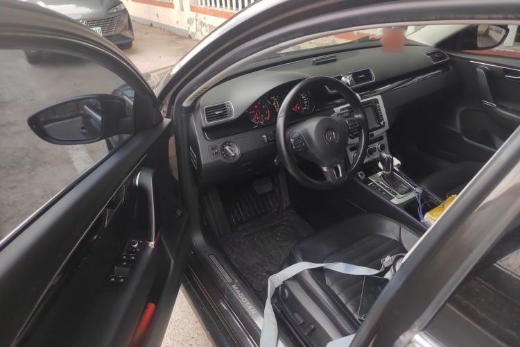 Used Volkswagen Magotan 2012 1.8TSI Luxury Model Driver Seat
