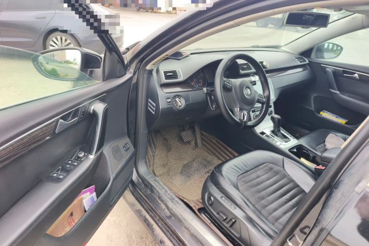 Used Volkswagen Magotan 2012 Facelift 1.8TSI Prestige Model Driver Seat
