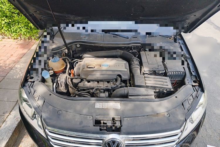 Used Volkswagen Magotan 2012 1.8TSI Comfort Model Engine Bay