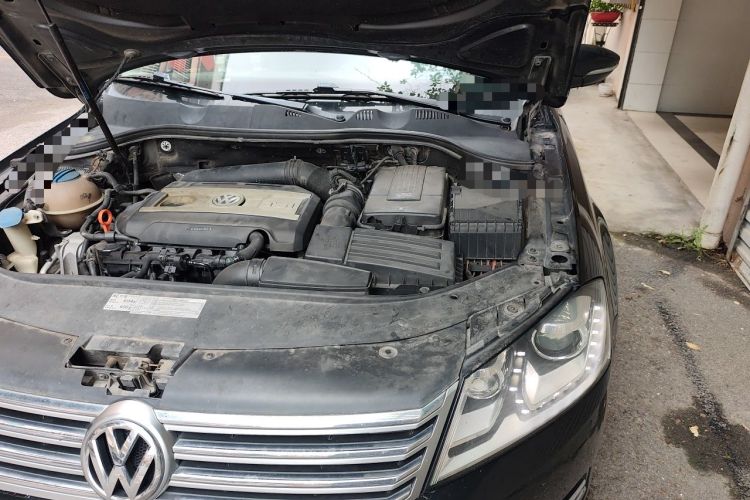 Used Volkswagen Magotan 2012 1.8TSI Prestige Model Engine Bay Left