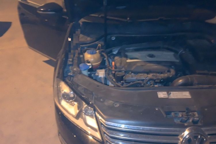 Used Volkswagen Magotan 2012 Revised 1.8TSI Luxury Version Engine Bay Right
