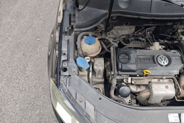 Used Volkswagen Magotan 2012 Revised 1.4 TSI Luxury Version Engine Bay Right