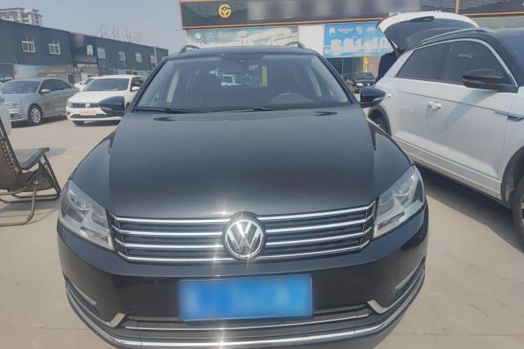 Used Volkswagen Magotan 2012 Travel Edition 2.0 TSI Comfort Version Exterior 1