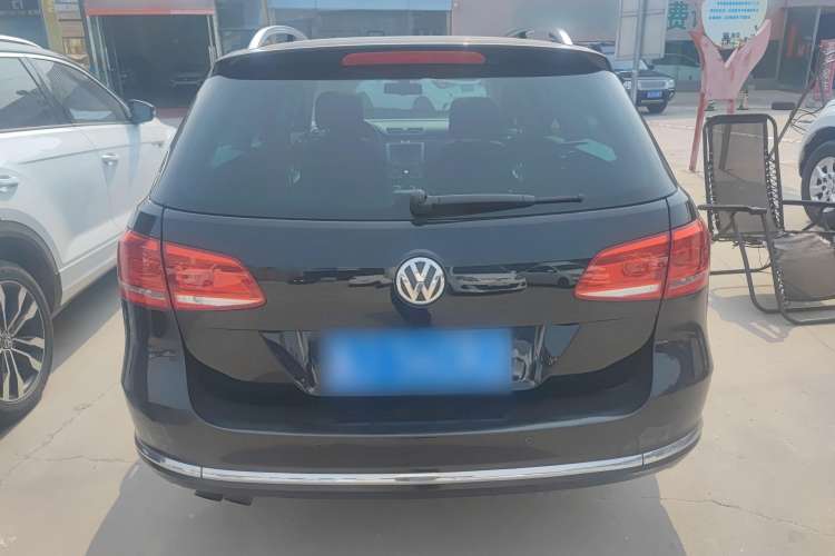 Used Volkswagen Magotan 2012 Travel Edition 2.0 TSI Comfort Version Exterior 4