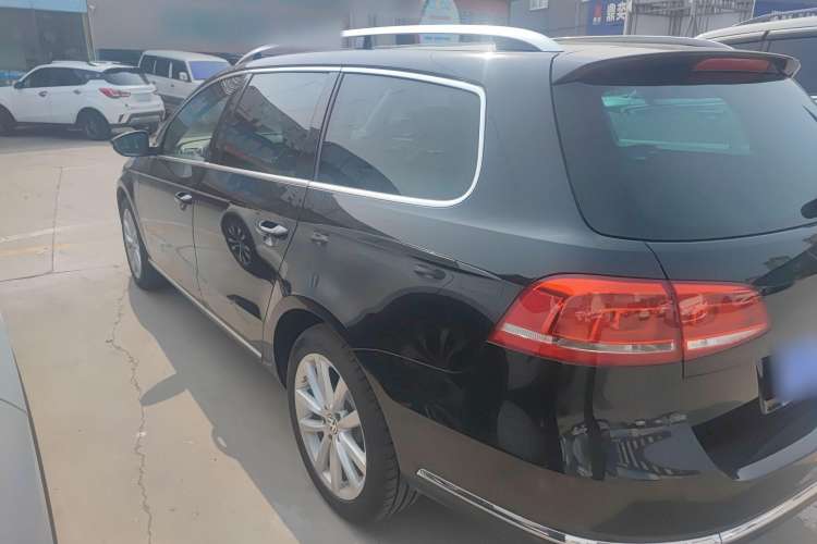 Used Volkswagen Magotan 2012 Travel Edition 2.0 TSI Comfort Version Exterior 5