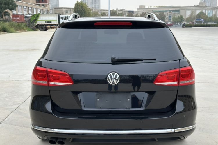 Used Volkswagen Magotan 2012 Travel Edition 2.0 TSI Comfort Version Exterior 6