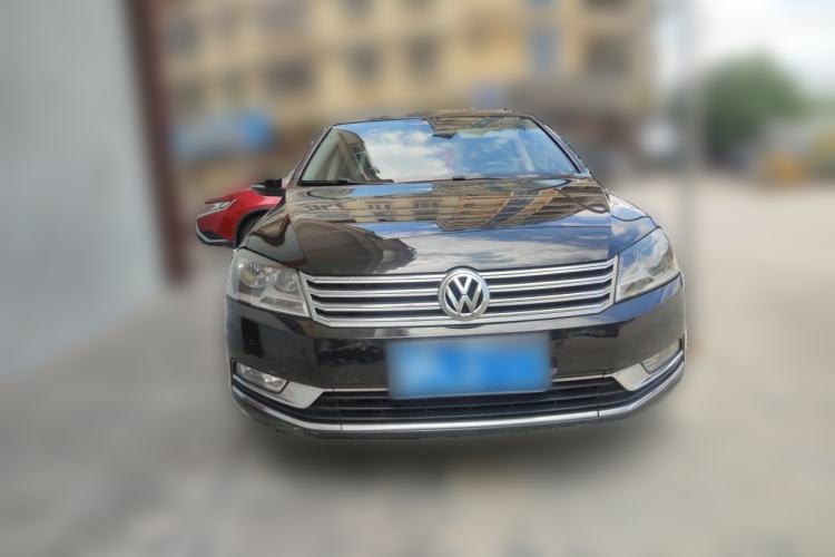 Used Volkswagen Magotan 2012 Revised Version 1.8TSI Leading Edition Front