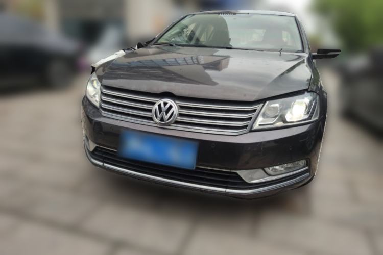 Used Volkswagen Magotan 2012 Revised 1.8TSI Luxury Version Front