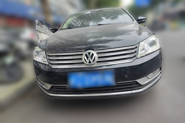 Used Volkswagen Magotan 2012 Facelift 1.8TSI Prestige Model Front