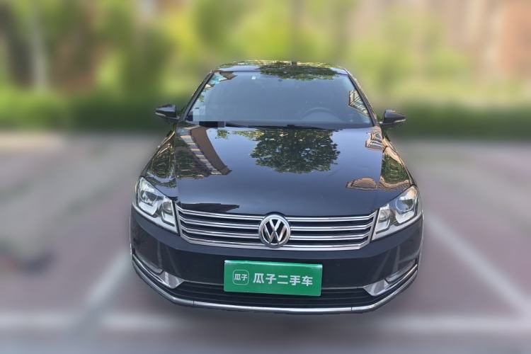 Used Volkswagen Magotan 2012 Revised Version 2.0 TSI Luxury Edition Front