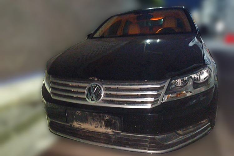 Used Volkswagen Magotan 2012 Revised Version 1.8TSI Leading Edition Front