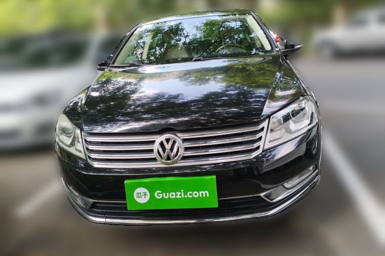 Used Volkswagen Magotan 2012 Revised Version 2.0 TSI Supreme Edition Front