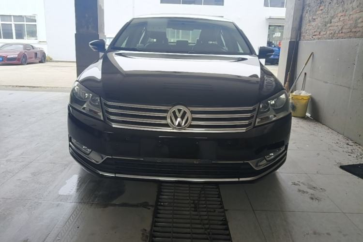 Used Volkswagen Magotan 2012 Revised Version 1.8TSI Leading Edition Front
