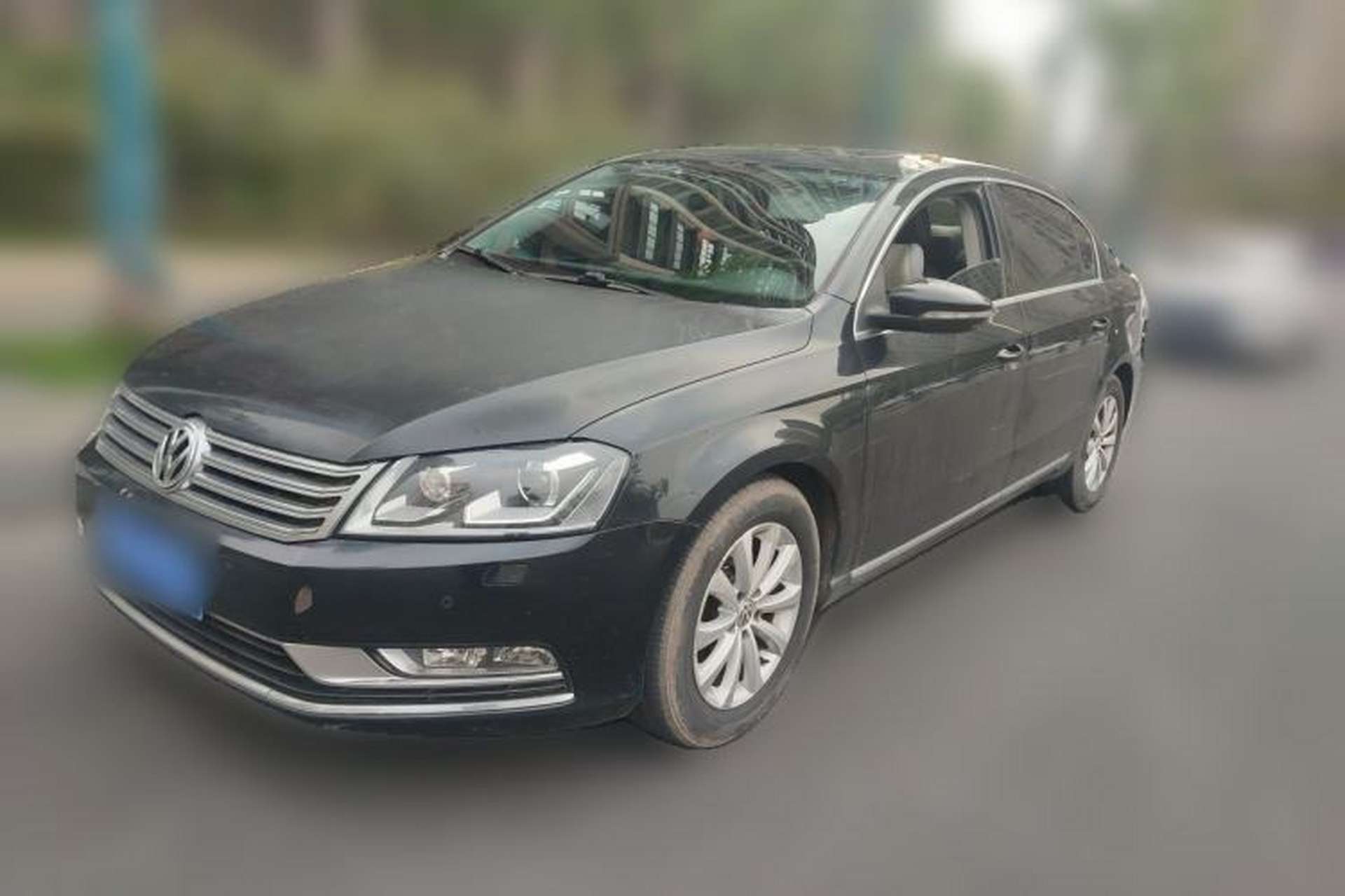 Used Volkswagen Magotan 2012 Revised Version 2.0 TSI Luxury Edition Front Left 45 Deg