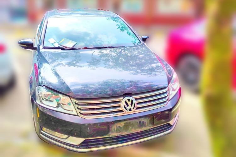 Used Volkswagen Magotan 2012 Revised 1.8TSI Luxury Version Front