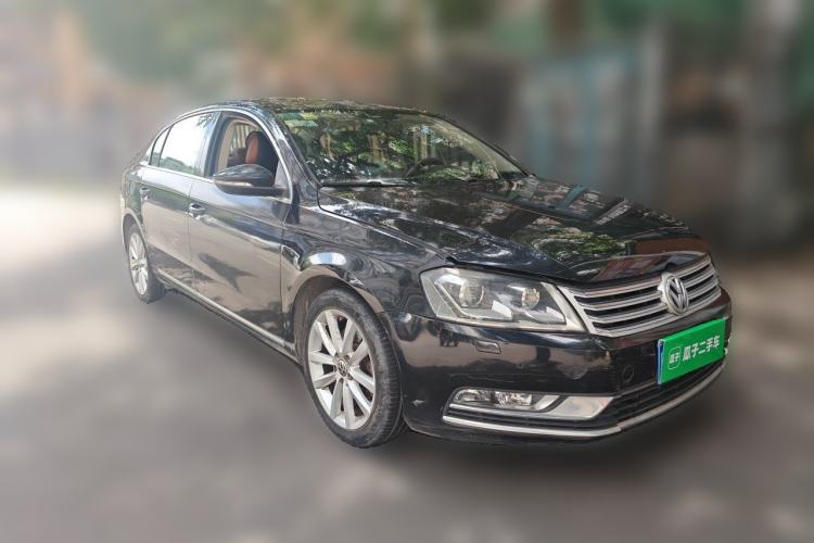 Used Volkswagen Magotan 2012 Revised 1.8TSI Luxury Version Front Right 45 Deg