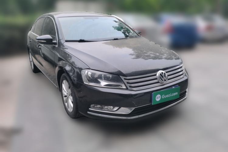 Used Volkswagen Magotan 2012 Revised Version 1.8TSI Leading Edition Front Right 45 Deg