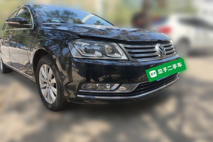 Used Volkswagen Magotan 2012 Revised 1.8TSI Luxury Version Front Right 45 Deg