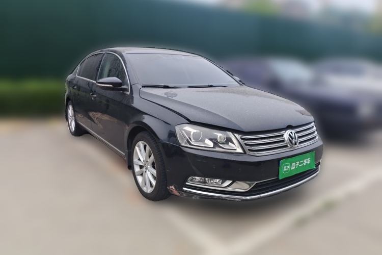 Used Volkswagen Magotan 2012 1.8TSI Prestige Model Front Right 45 Deg