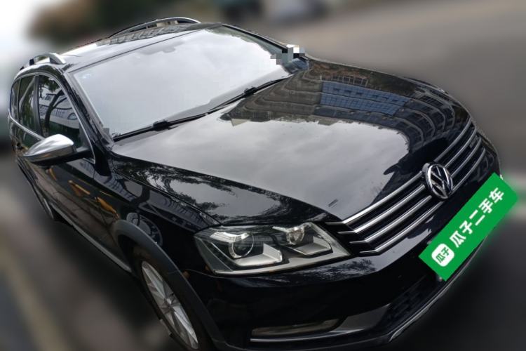 Used Volkswagen Magotan 2012 Travel Edition 2.0 TSI Four-Wheel Drive Luxury Version Front Right 45 Deg