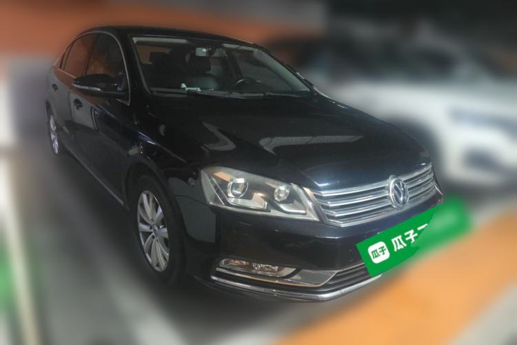Used Volkswagen Magotan 2012 1.8TSI Luxury Model Front Right 45 Deg