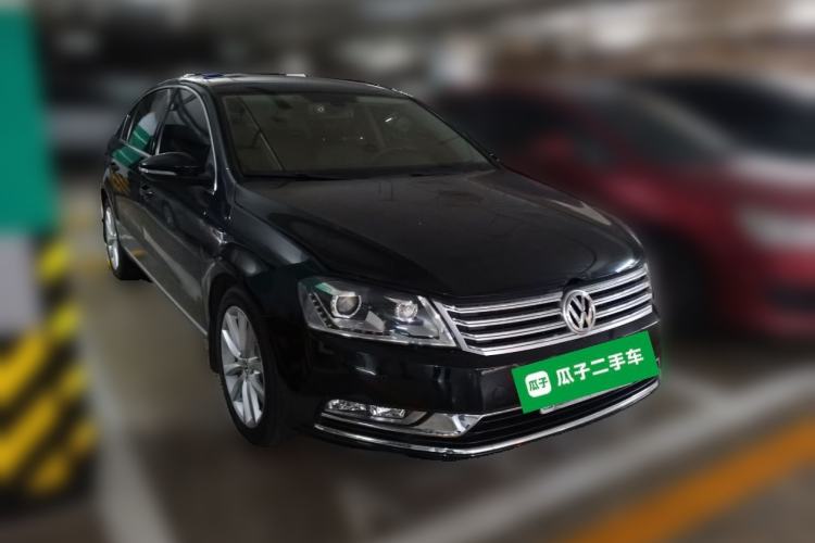 Used Volkswagen Magotan 2012 2.0 TSI Prestige Edition Front Right 45 Deg