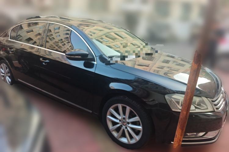 Used Volkswagen Magotan 2012 1.8TSI Prestige Model Front Right 45 Deg