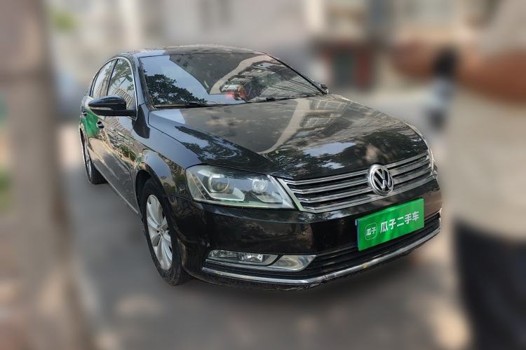 Used Volkswagen Magotan 2012 1.8TSI Luxury Model Front Right 45 Deg