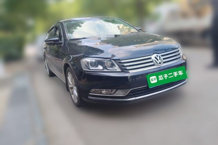 Used Volkswagen Magotan 2012 Facelift 2.0 TSI Prestige Model Front Right 45 Deg