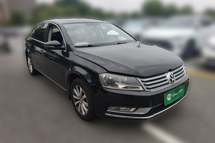 Used Volkswagen Magotan 2012 Revised Version 1.8TSI Leading Edition Front Right 45 Deg
