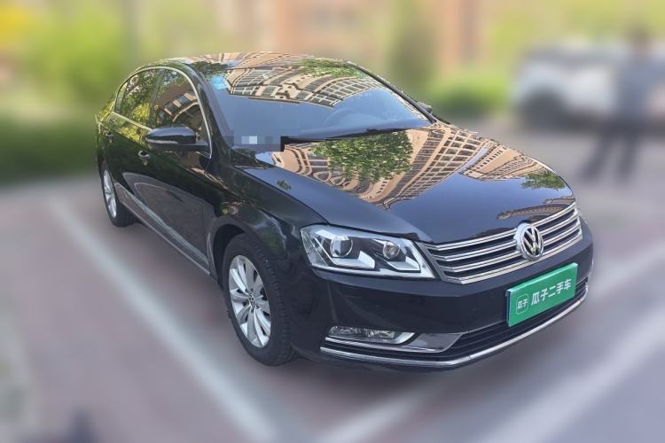 Used Volkswagen Magotan 2012 Revised Version 2.0 TSI Luxury Edition Front Right 45 Deg