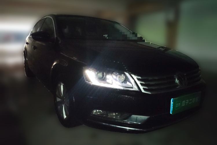 Used Volkswagen Magotan 2012 1.8TSI Luxury Model Front Right 45 Deg