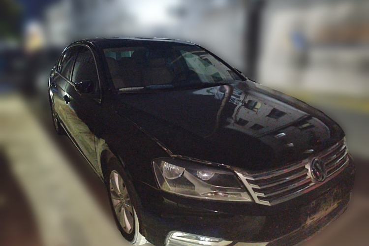 Used Volkswagen Magotan 2012 Revised Version 1.8TSI Leading Edition Front Right 45 Deg