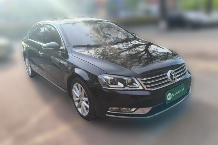 Used Volkswagen Magotan 2012 2.0 TSI Prestige Edition Front Right 45 Deg