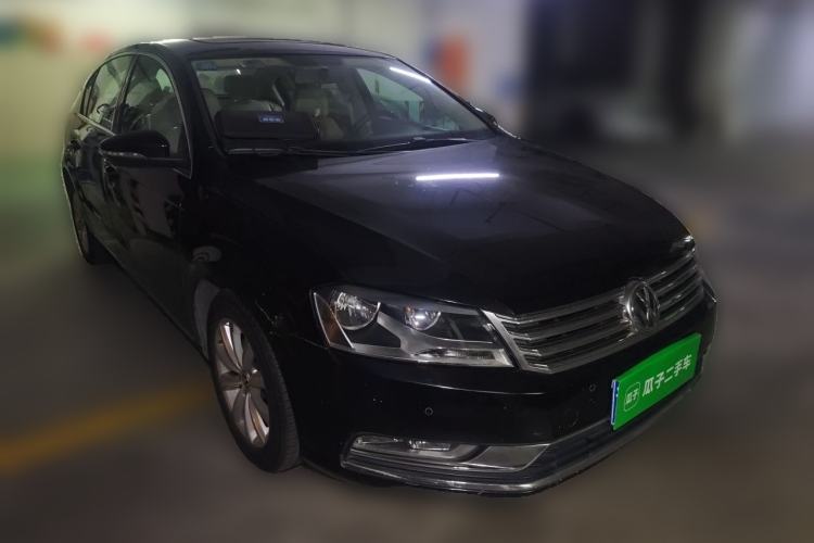 Used Volkswagen Magotan 2012 Revised Version 1.8TSI Leading Edition Front Right 45 Deg