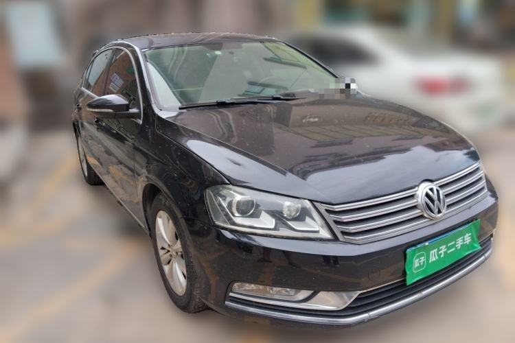 Used Volkswagen Magotan 2012 1.8TSI Luxury Model Front Right 45 Deg