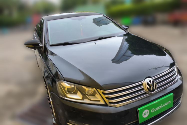 Used Volkswagen Magotan 2012 1.8TSI Prestige Model Front Right 45 Deg