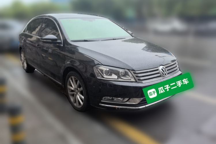 Used Volkswagen Magotan 2012 Facelift 1.8TSI Prestige Model Front Right 45 Deg