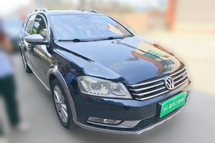 Used Volkswagen Magotan 2012 Travel Edition 2.0 TSI Four-Wheel Drive Luxury Version Front Right 45 Deg