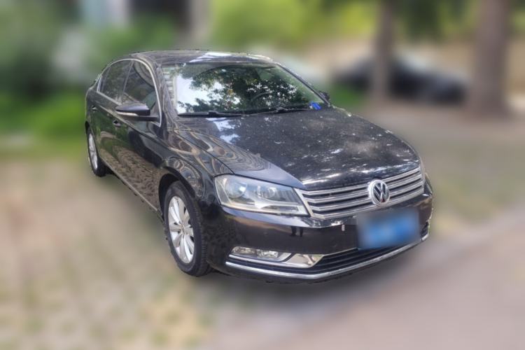 Used Volkswagen Magotan 2012 Revised Version 1.8TSI Leading Edition Front Right 45 Deg