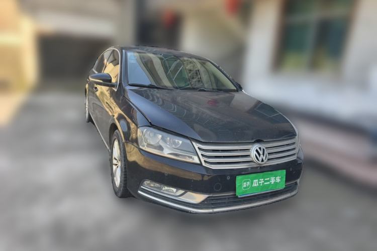 Used Volkswagen Magotan 2012 Revised Version 1.8TSI Leading Edition Front Right 45 Deg
