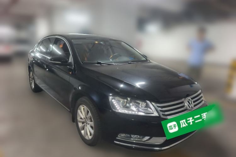 Used Volkswagen Magotan 2012 Revised Version 2.0 TSI Luxury Edition Front Right 45 Deg